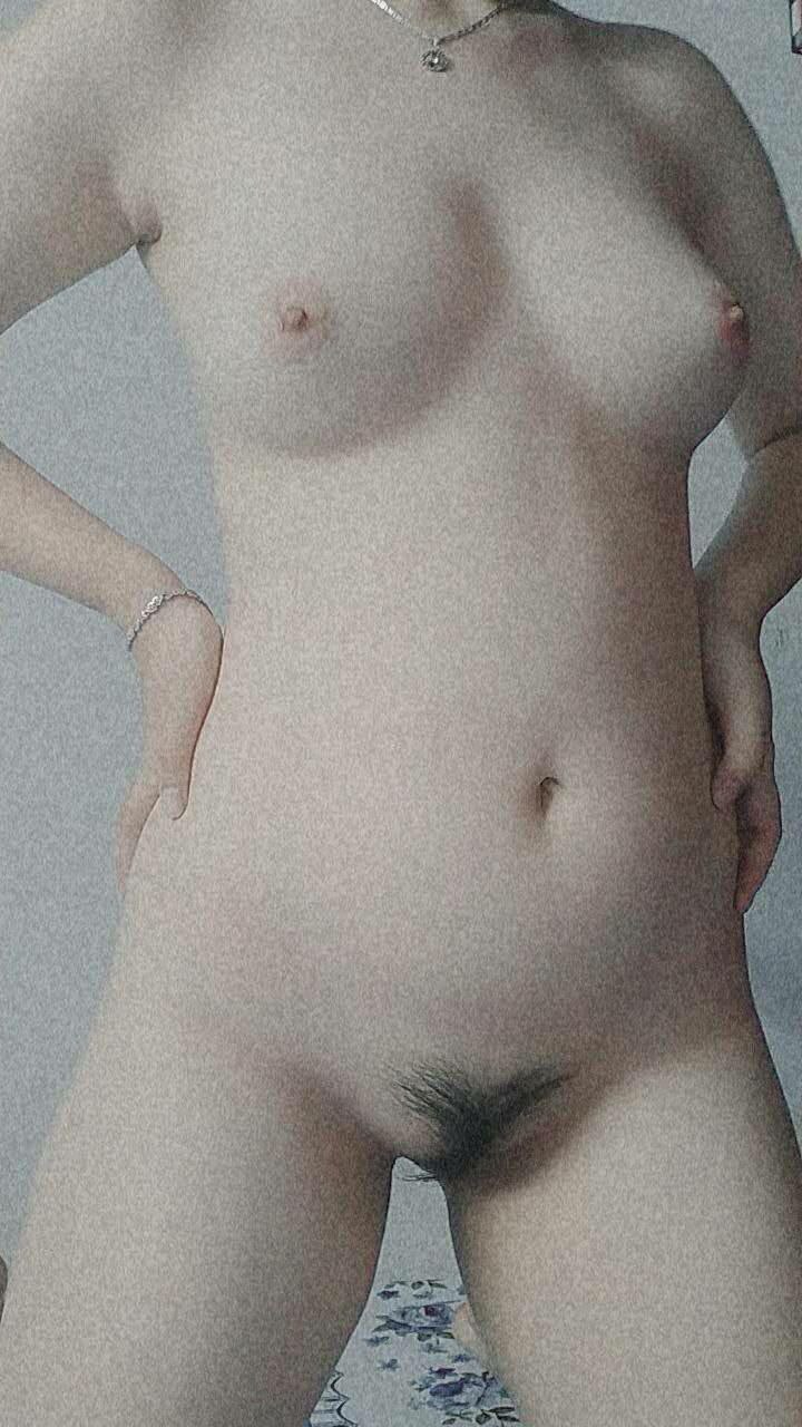 Em nhân viên quán ăn cứ tan làm là bị ông chủ lôi ra địt